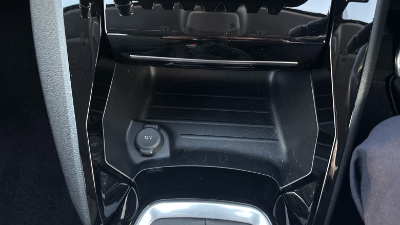 Peugeot 208 1.2 PureTech 100 Allure Premium + 5dr Petrol Hatchback